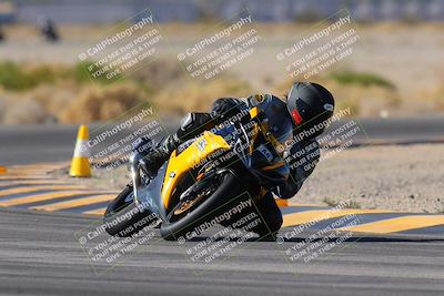 media/Dec-10-2023-SoCal Trackdays (Sun) [[0ce70f5433]]/Turn 4 (1145am)/